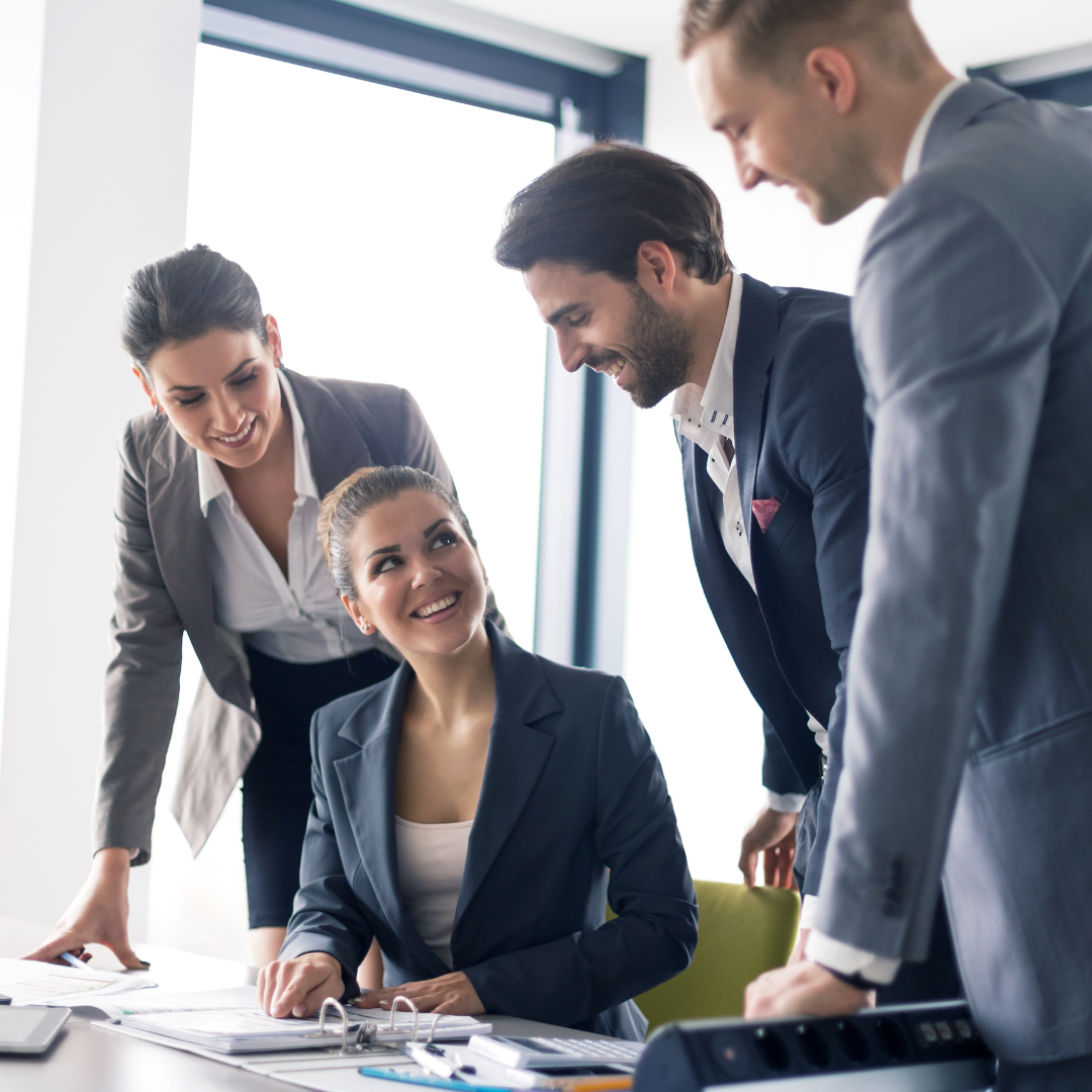 Equipo de Tech360 trabajando en soluciones tecnológicas para empresas